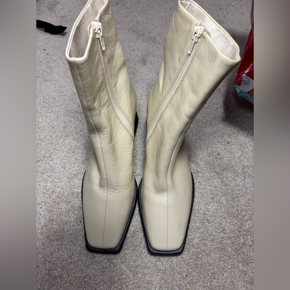 Vagabond Hedda Plaster Square Toe Patent Leather Upper Heeled Boot - Picture 4 of 16